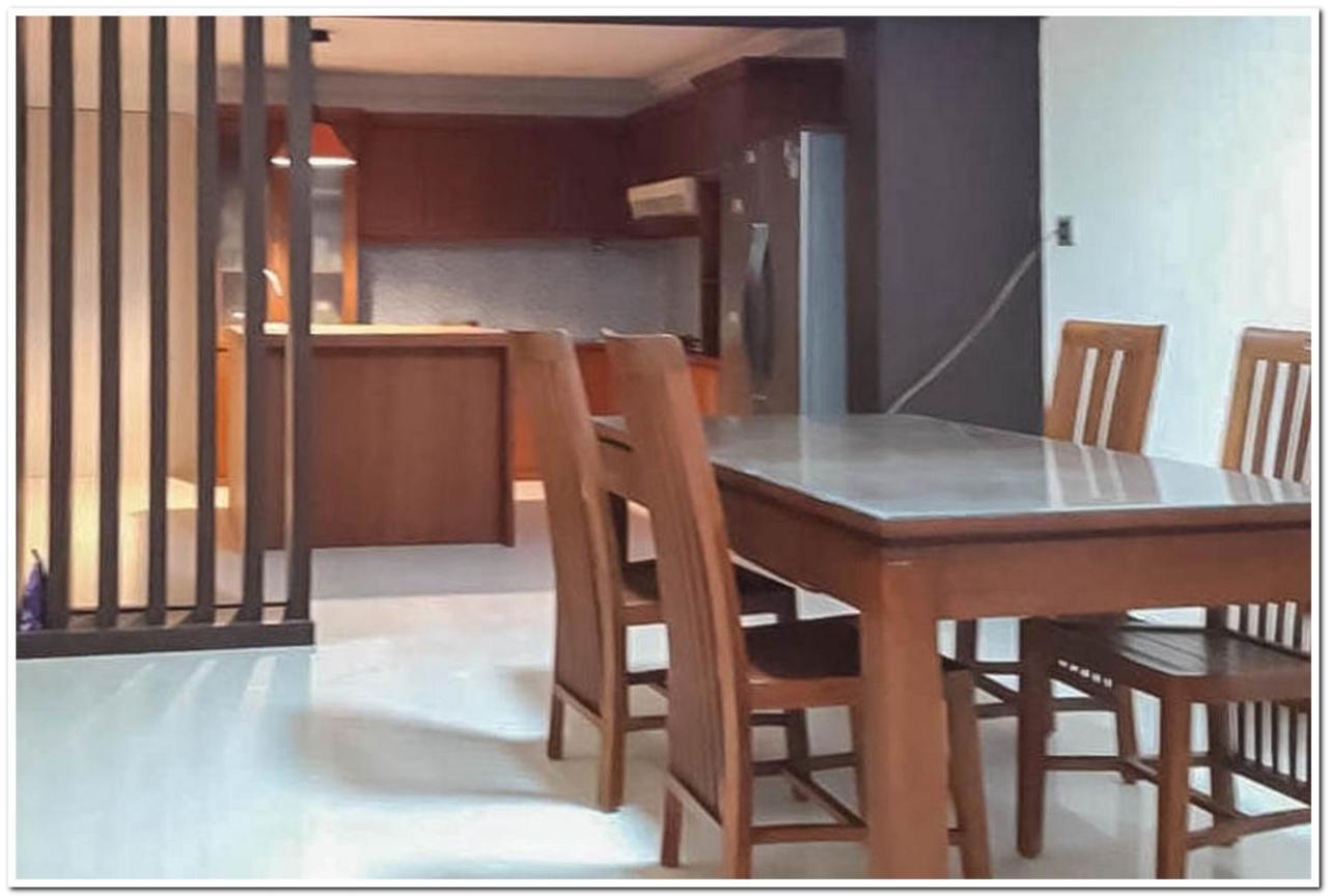 Hotel Reddoorz @ Paus Raya Palangkaraya Esterno foto
